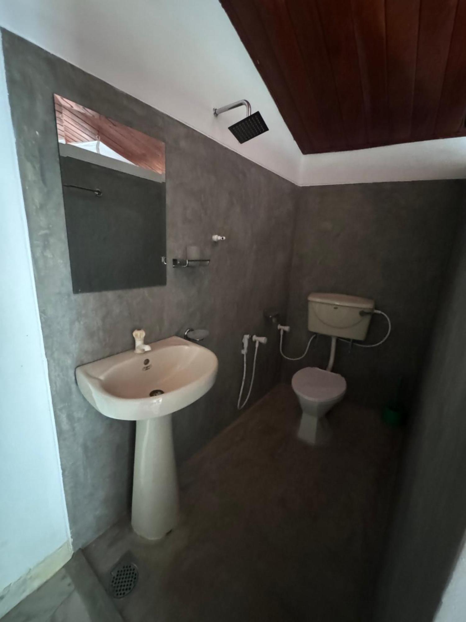 Sabine Holiday Resort And Restaurant Матара Екстериор снимка