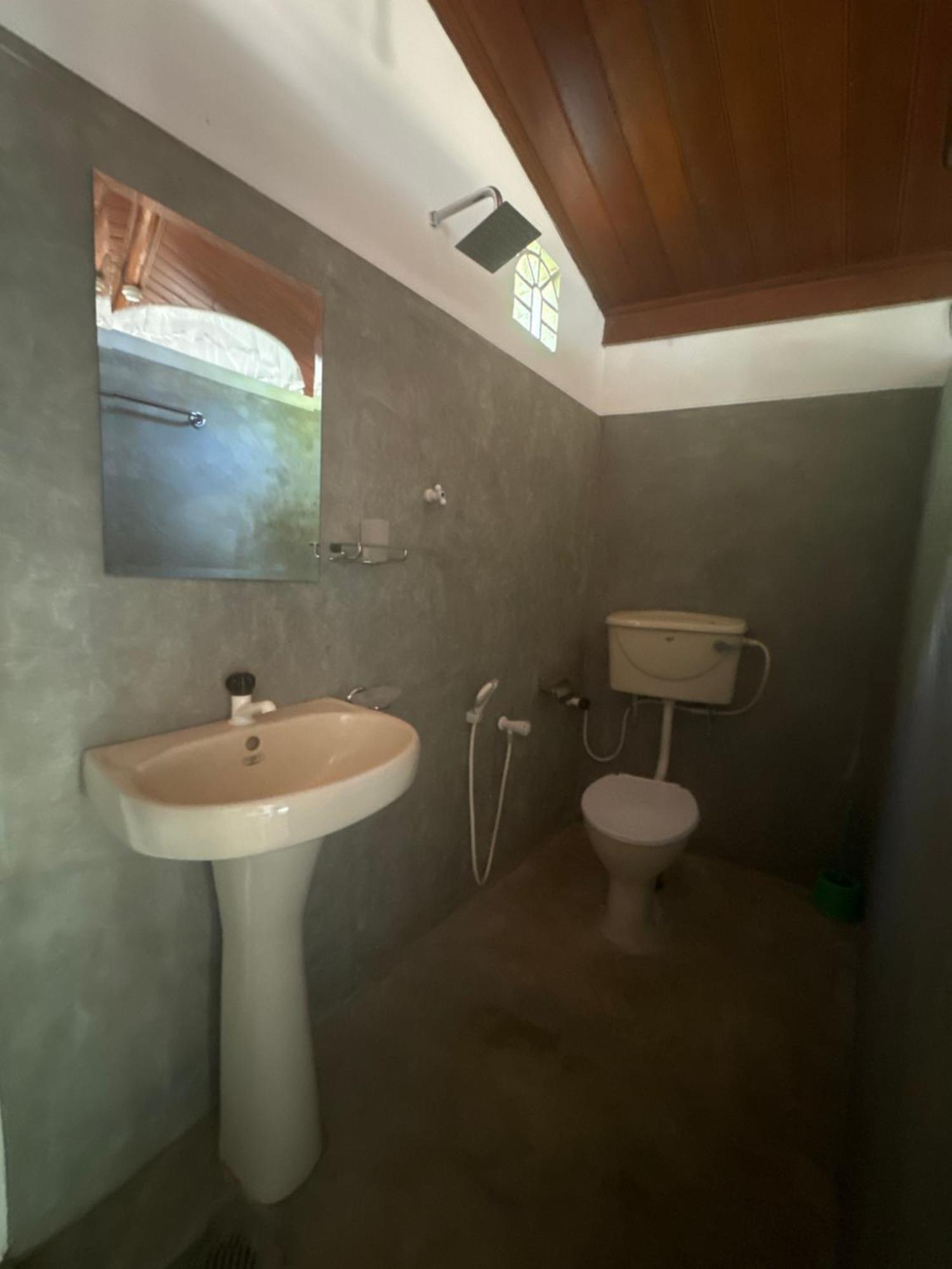Sabine Holiday Resort And Restaurant Матара Екстериор снимка